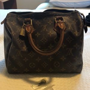 Louis Vuitton Speedy 25